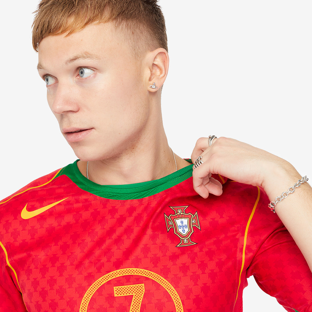 Jersey Portugal 2004 I Retro Figo 7