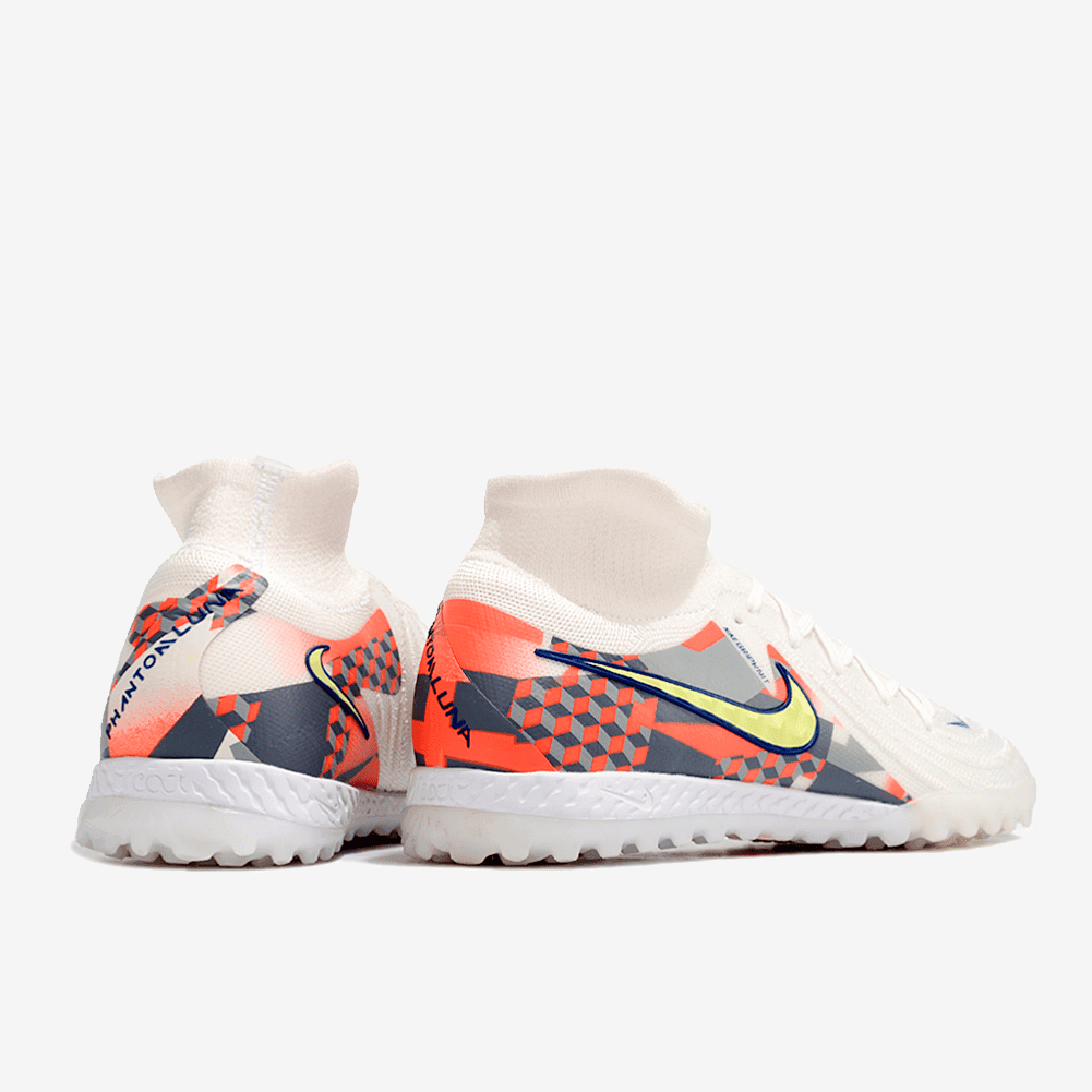 Football Boot Phantom Luna 2 Pro Society